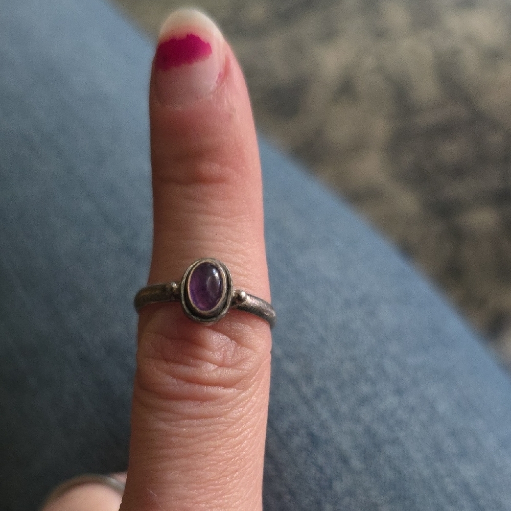Elegant Amethyst Sterling Silver 7 Ring